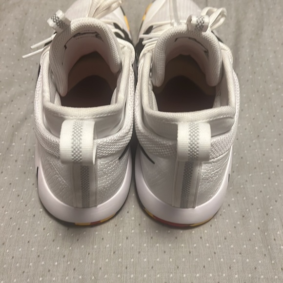 Gently used Sz 10 PG2 ‘NCAA Tournament’ No Box - Picture 4 of 6